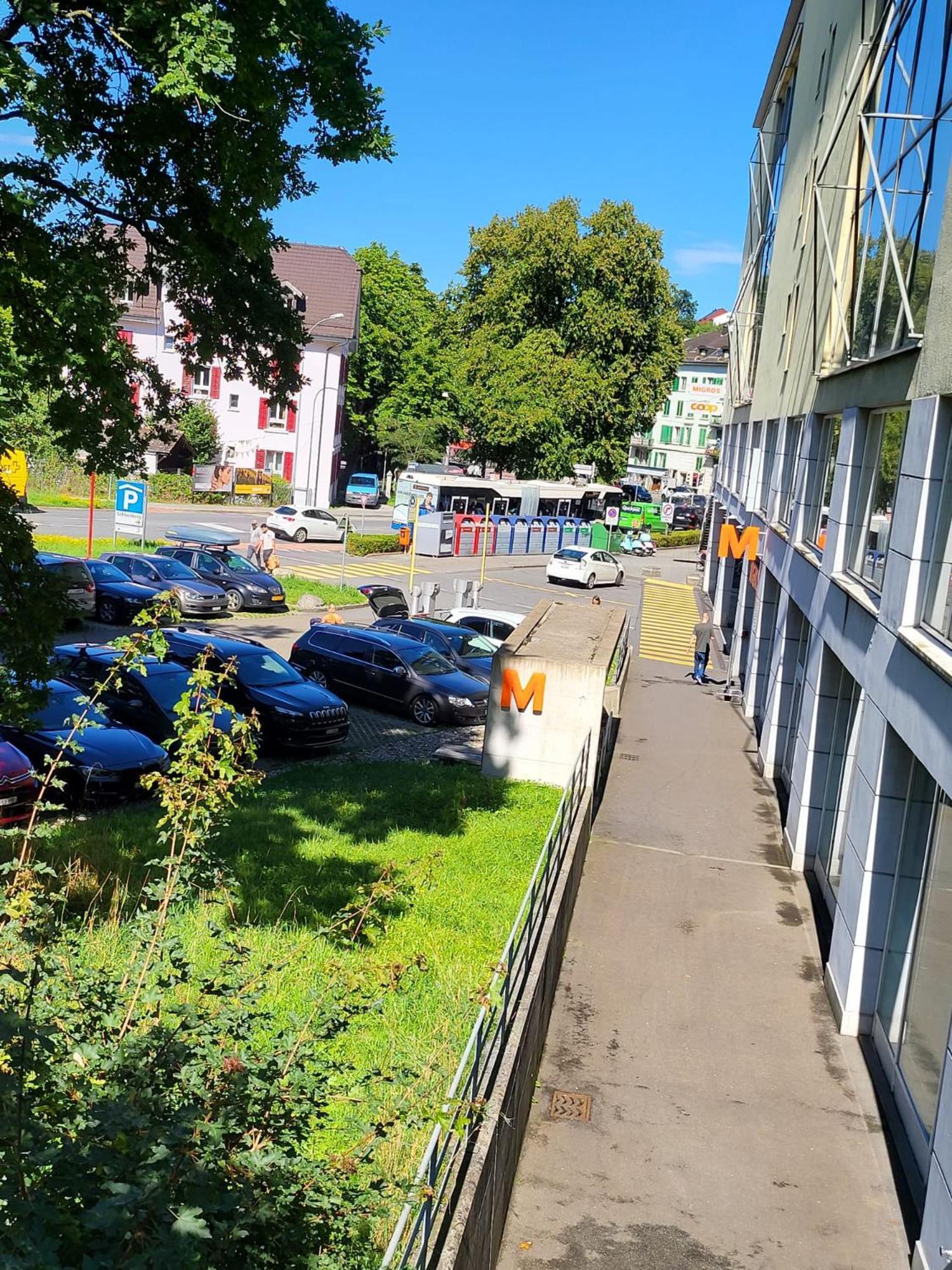 Bastis Central Guesthouse Lucerne City Exterior foto