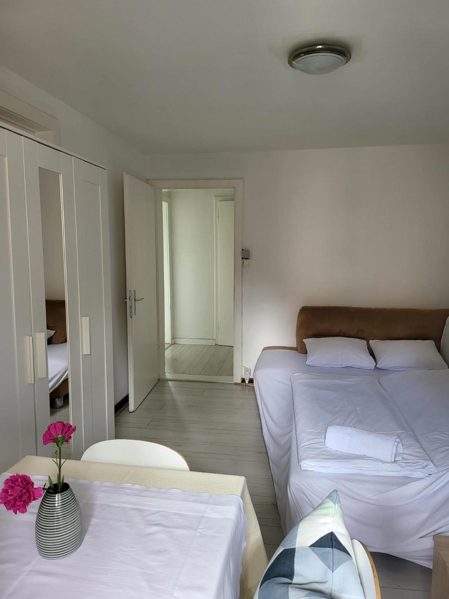 Bastis Central Guesthouse Lucerne City Exterior foto